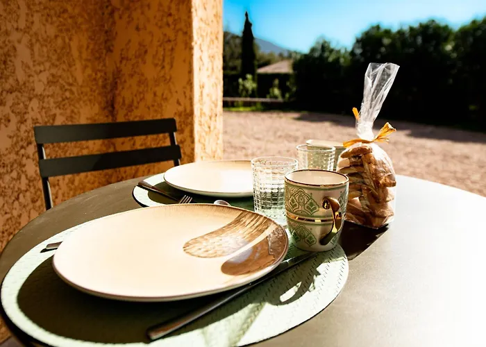 Appartement Paradis Corse à Louer Entre Terre Et Pour 2 Personnes